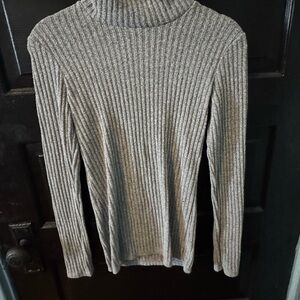 Wilfred Gray Ribbed Mock Neck Sweater